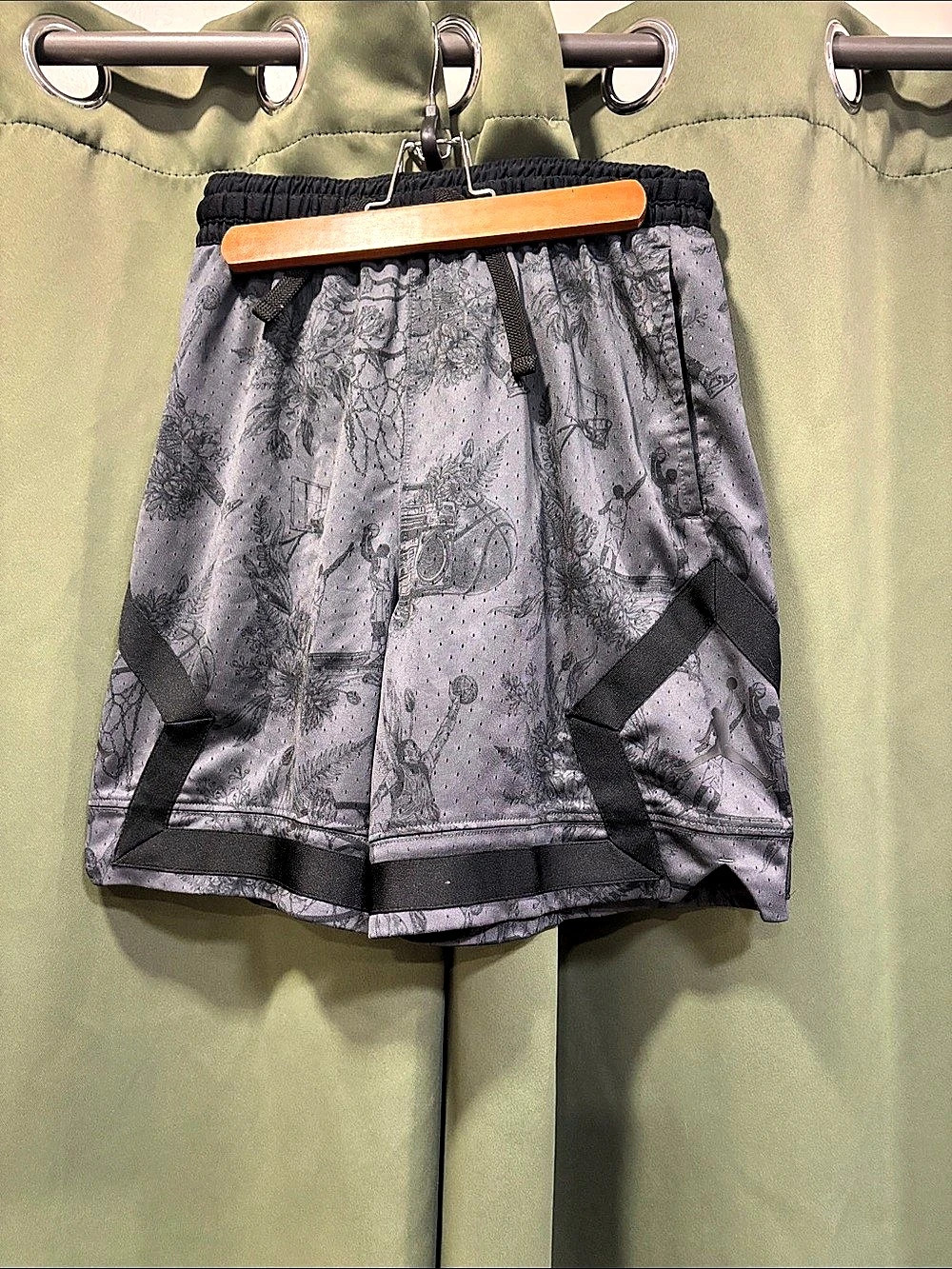 Jordan Sport Dri-FIT Printed Diamond Shorts Athletic Shorts
